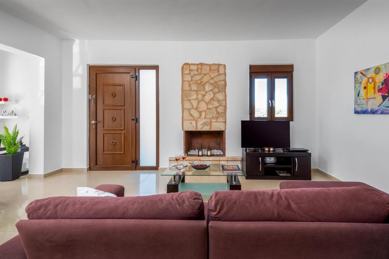 Aggelina Villa Πεύκος Εξωτερικό φωτογραφία